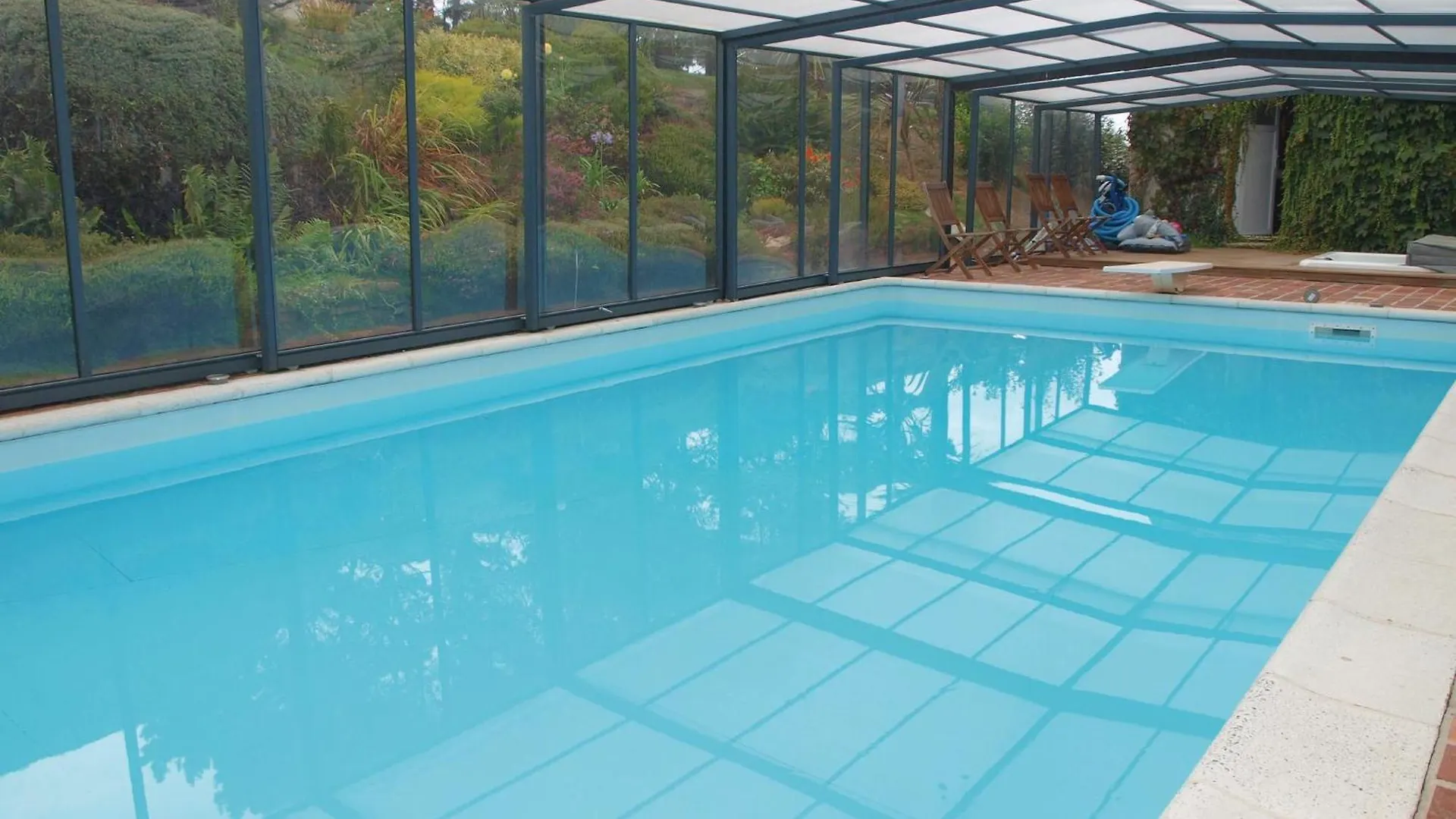 Gorgeous Home In Saint Pabu With Swimming Pool